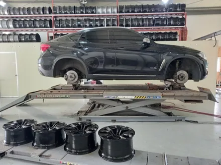 BMW F15 X5, X6 40d 20인치 순정휠 유광블랙 휠도색 [대전 휠복원 휠로세움] / 대전 중구 안영동