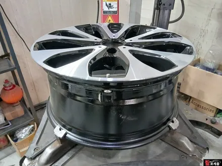 대전 휠복원 / 청주 벤츠 E클래스 18인치 다이아컷팅 및 분체도장 / 대전 중구 안영동