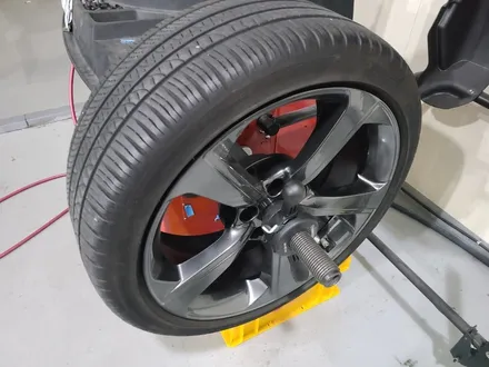 대전 휠복원 휠로세움 그랜저 IG 휠 튜닝 (제네시스 G70 스포츠 19인치 중고휠) / 대전 중구 안영동