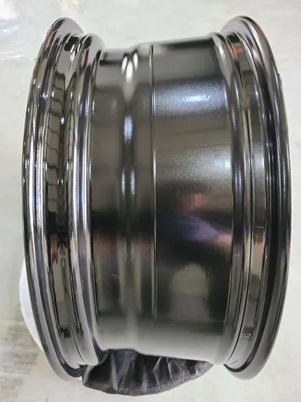 대전 휠복원 휠로세움 - 벤츠 W257 CLS 19인치 순정휠 유광블랙 휠도색 / 대전 중구 안영동