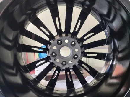 대전 휠복원 휠로세움 - BMW 6GT 646 20인치 순정휠 복원 및 하이퍼블랙 분체 휠도색 / 대전 중구 안영동