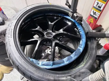 테슬라 모델3 유광블랙 분체도장 대전 휠도색 / BBS CIR 20인치 정품휠 (브릿지스톤 포텐자 아드레날린 RE004 245/35/20 타이어) / 대전 중구 안영동