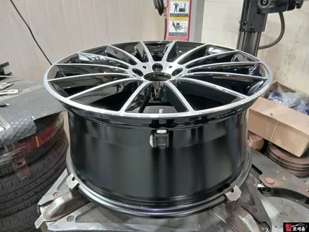 대전 벤츠 W213 E클래스 마차 AMG 20인치 휠복원 (블랙 폴리싱 다이아컷팅) / 대전 중구 안영동
