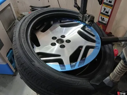 대전 제네시스 G90 롱베이스 (T4235) 20인치 순정휠 인치업 튜닝 / 대전 중구 안영동