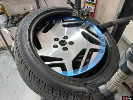제네시스 G80 RG3 차량 G90 RS4 롱베이스 T4235 불판 20인치 휠 교체 / 대전 중구 안영동