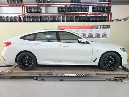 대천 BMW G32 6GT 647M 19인치 유광블랙 휠도색 [대전 휠로세움] / 대전 중구 안영동