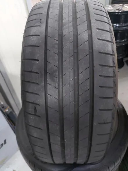 대전 휠복원 휠로세움 - BMW F44 2시리즈 220I 819M 18인치 유광블랙 휠도색 / 대전 중구 안영동