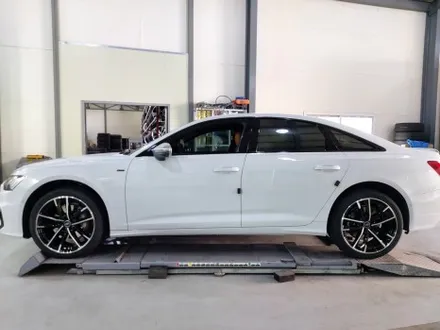 아우디 A6 C8 인치업 (A7 4K 20인치 중고휠 + 벤투스 S2 AS 타이어) 대전 휠복원 휠로세움 / 대전 중구 안영동