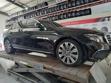 벤츠 W213 E클래스 E400 19인치 순정휠 대전 다이아컷팅 휠복원 / 대전 중구 안영동