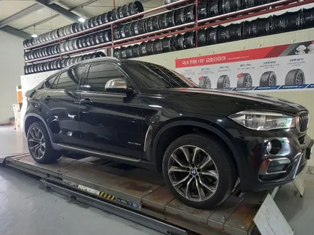 BMW F15 X5, X6 40d 20인치 순정휠 유광블랙 휠도색 [대전 휠복원 휠로세움] / 대전 중구 안영동