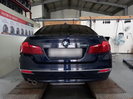 BMW F10 5시리즈 럭셔리 18인치 청주 휠복원, 대전 휠도색 (고스트크롬) / 대전 중구 안영동