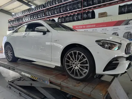 벤츠 W213 E클래스 쿠페 마차 AMG 20인치 순정휠 대전 휠복원 (블랙 투톤 다이아컷팅) / 대전 중구 안영동