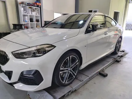 대전 휠복원 휠로세움 - BMW F44 2시리즈 220I 819M 18인치 유광블랙 휠도색 / 대전 중구 안영동