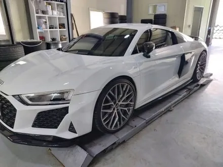 아우디 R8 (4S) 20인치 고스트크롬 분체도장 휠도색 대전 휠복원 휠로세움 / 대전 중구 안영동