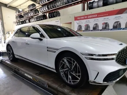 제네시스 RS4 G90 튜닝 휠 교체 (롱베이스 T4235 20인치 신품) 대전 휠로세움 / 대전 중구 안영동
