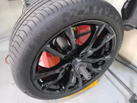 전주 BMW X7 50I 755M 22인치 유광블랙 대전 휠도색 휠로세움 / 대전 중구 안영동