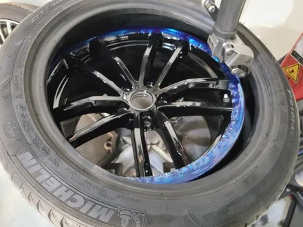 BMW G30 5시리즈 662M 18인치 유광블랙 분체 휠 도장 [대전 휠로세움] / 대전 중구 안영동