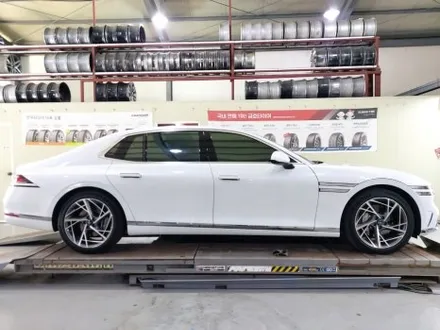 제네시스 RS4 G90 튜닝 휠 교체 (롱베이스 T4235 20인치 신품) 대전 휠로세움 / 대전 중구 안영동