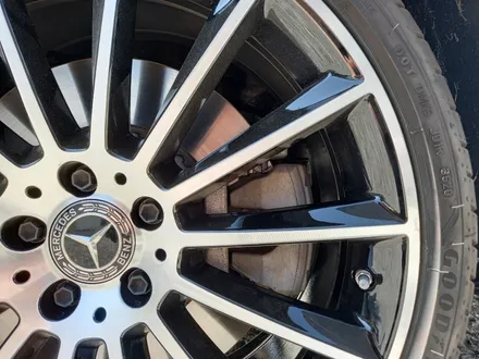 벤츠 W213 E클래스 쿠페 마차 AMG 20인치 순정휠 대전 휠복원 (블랙 투톤 다이아컷팅) / 대전 중구 안영동