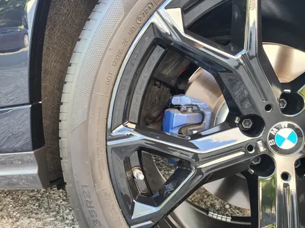 대구 BMW G06 X6 741M 21인치 순정휠 대전 유광블랙 휠도색 [휠로세움] / 대전 중구 안영동