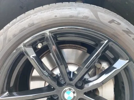 대전 BMW G30 5시리즈 휠 튜닝 / 662M 18인치 유광블랙 휠도색 중고휠 (245/45/18 , 275/40/18 한국 벤투스 S2 AS 타이어 교체) / 대전 중구 안영동