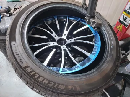 청주 BMW F10 5시리즈 럭셔리 18인치 대전 휠복원 (다이아컷팅 분체도장) / 대전 중구 안영동