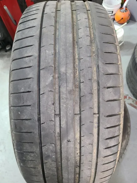 대전 휠복원 휠로세움 - 벤츠 GT43 AMG 20인치 유광블랙 분체 휠도색 + 레드 우레탄 캘리퍼도색 / 대전 중구 안영동