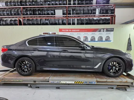대전 휠복원 휠로세움 - 경북 칠곡 BMW 5시리즈 530I 662M 18인치 고스트크롬 휠도색 / 대전 중구 안영동
