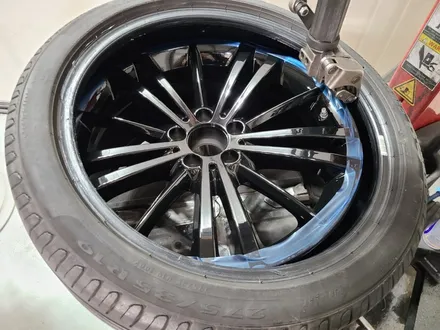 대전 휠복원 휠로세움 - 벤츠 W257 CLS 19인치 순정휠 유광블랙 휠도색 / 대전 중구 안영동