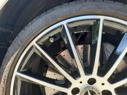 벤츠 W213 E클래스 쿠페 마차 AMG 20인치 순정휠 대전 휠복원 (블랙 투톤 다이아컷팅) / 대전 중구 안영동
