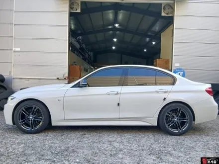 청주 BMW F30 3시리즈 18인치 대전 고스트크롬 분체 휠도색 / 대전 중구 안영동