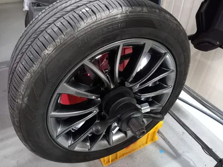 BMW F10 5시리즈 럭셔리 18인치 청주 휠복원, 대전 휠도색 (고스트크롬) / 대전 중구 안영동