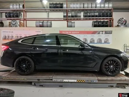 BMW G32 6시리즈 GT 럭셔리 19인치 유광블랙 대전 휠도색 / 대전 중구 안영동