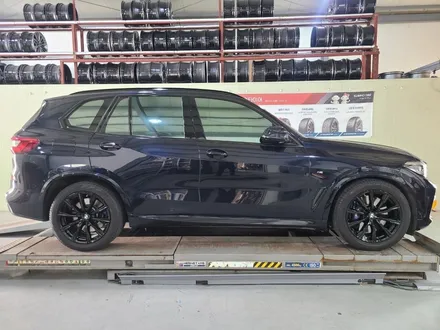 [대전 휠복원 휠로세움] BMW G05 X5 740M 20인치 유광블랙 휠도색 / 대전 중구 안영동