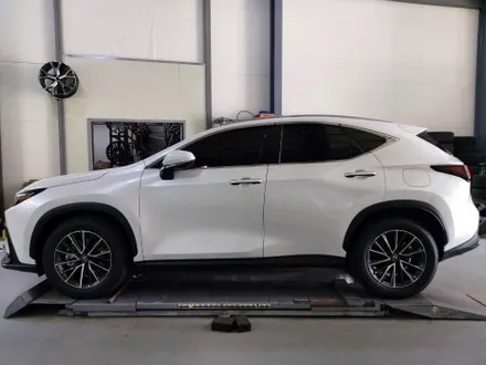 청주 휠도색 신차 렉서스 NX450H 18인치 유광블랙 (하이그로시블랙) 대전 휠로세움 / 대전 중구 안영동