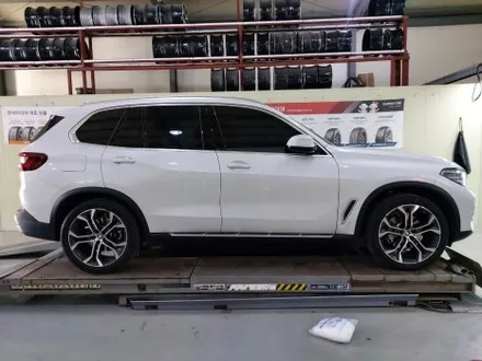 대전 휠로세움 / BMW G05 X5 21인치 유광블랙 분체 휠도색 + 레드 우레탄 캘리퍼도색 / 대전 중구 안영동