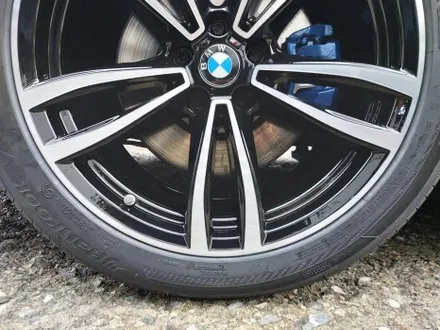 BMW (G11 G12) 7시리즈 647M 19인치 대전 휠복원 및 휠도색 + 우레탄 블루 캘리퍼도색 / 대전 중구 안영동