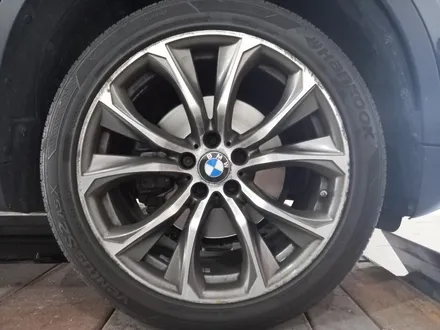 BMW F15 X5, X6 40d 20인치 순정휠 유광블랙 휠도색 [대전 휠복원 휠로세움] / 대전 중구 안영동