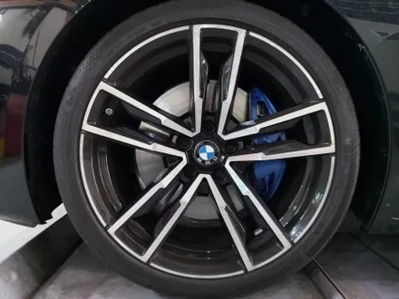 대전 휠복원 휠로세움 BMW Z4 우레탄 캘리퍼도색 (옐로우) + 분체 휠도색 (유광블랙) / 대전 중구 안영동