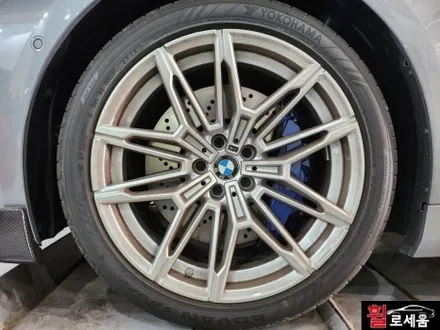 BMW M2 930M 대전 분체도장 하이그로시블랙 (유광블랙) 휠도색 / 대전 중구 안영동