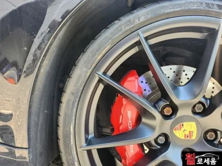대전 휠복원 수입차 포르쉐 911 카레라 20인치 순정휠 (무광블랙 도색) / 대전 중구 안영동