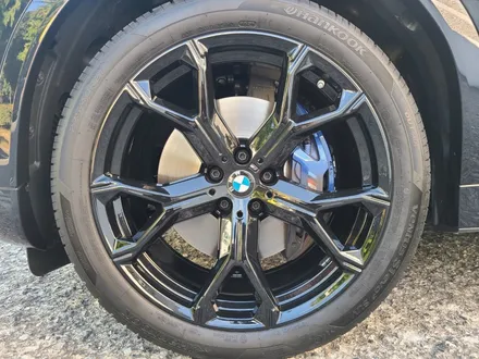 대구 BMW G06 X6 741M 21인치 순정휠 대전 유광블랙 휠도색 [휠로세움] / 대전 중구 안영동