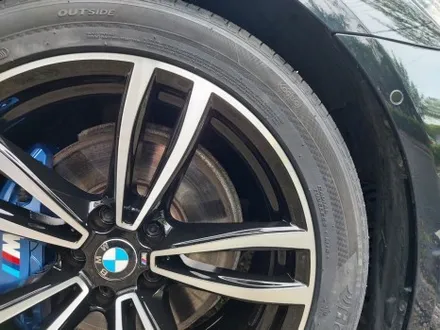BMW (G11 G12) 7시리즈 647M 19인치 대전 휠복원 및 휠도색 + 우레탄 블루 캘리퍼도색 / 대전 중구 안영동