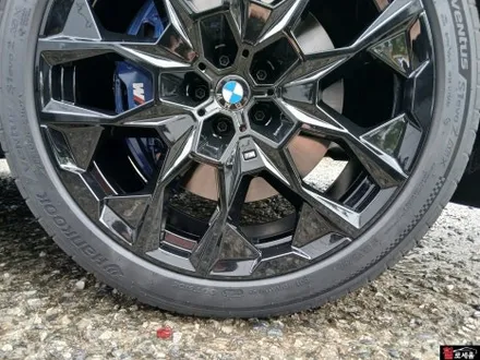 BMW X7 (G07) 915M 22인치 유광블랙 대전 휠도색 (크롬죽이기) / 대전 중구 안영동
