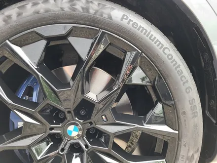 휠복원 휠로세움 - 대전 BMW G07 X7 913M 22인치 유광블랙 휠도색 (크롬죽이기) / 대전 중구 안영동
