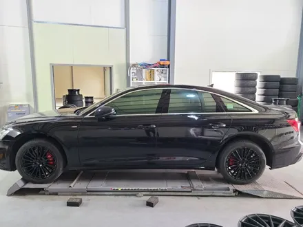 아우디 A6 (C8) 18인치 유광블랙 휠도색 + 레드 캘리퍼도색 [대전 휠복원 휠로세움] / 대전 중구 안영동