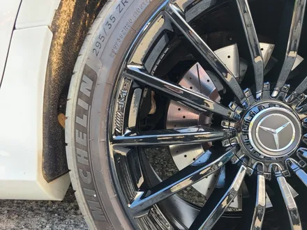 대전 휠복원 휠로세움 - 벤츠 GT43 AMG 20인치 유광블랙 분체 휠도색 + 레드 우레탄 캘리퍼도색 / 대전 중구 안영동
