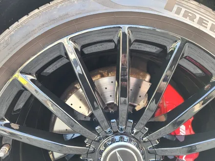 대전 휠복원 휠로세움 - 벤츠 GT43 AMG 20인치 유광블랙 분체 휠도색 + 레드 우레탄 캘리퍼도색 / 대전 중구 안영동