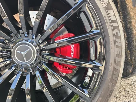 대전 휠복원 휠로세움 - 벤츠 GT43 AMG 20인치 유광블랙 분체 휠도색 + 레드 우레탄 캘리퍼도색 / 대전 중구 안영동