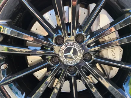 대전 휠복원 휠로세움 - 벤츠 W257 CLS 19인치 순정휠 유광블랙 휠도색 / 대전 중구 안영동